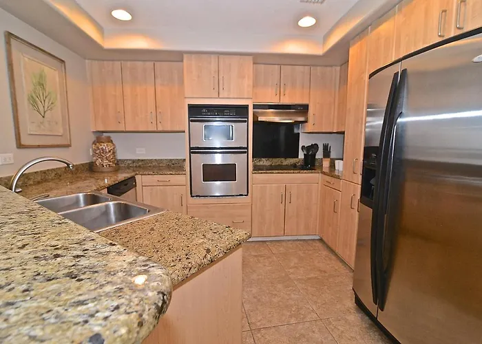 Apartment Island Tower 1702